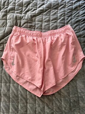 Nike Women’s size large Running Athletic Shorts
